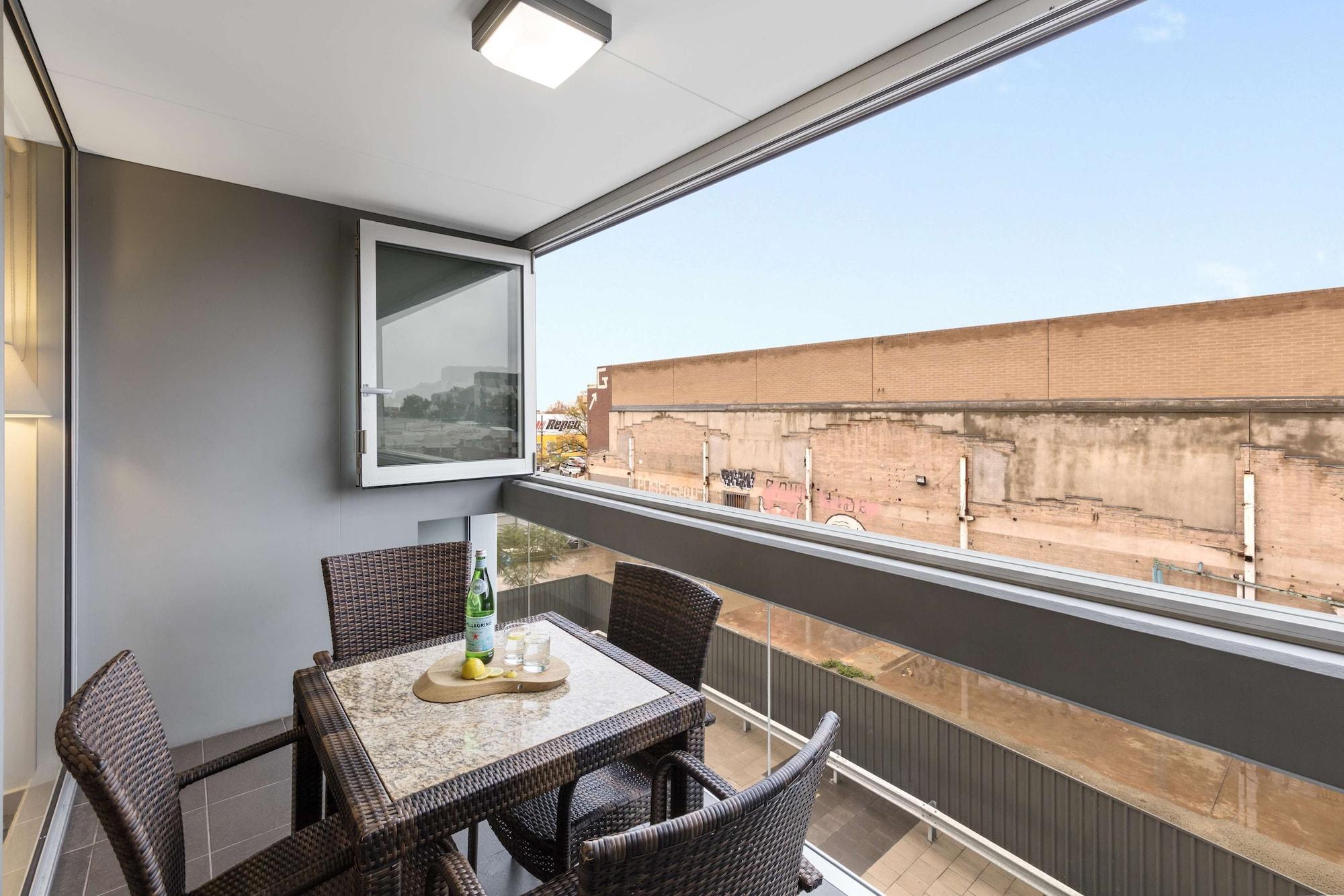 Istay Precinct Adelaide Bagian luar foto